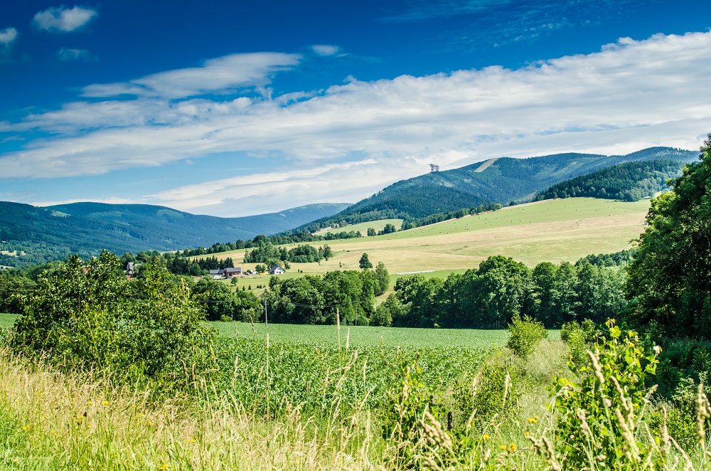 czech-landcape-mountains-2021-10-21-04-30-24-utc.jpg