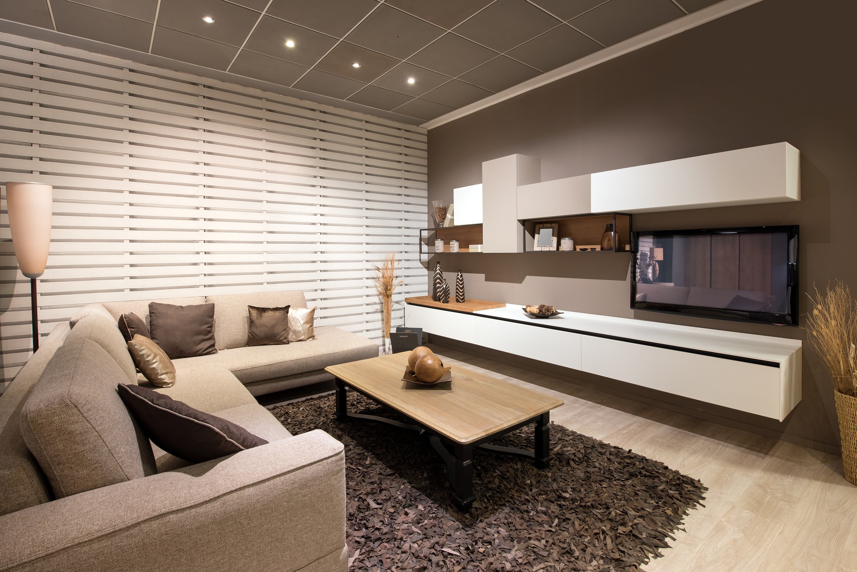 elegant-living-room-2021-08-26-22-34-31-utc.jpg