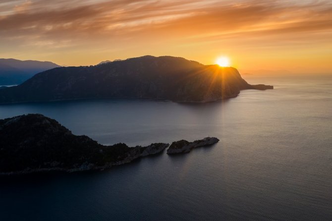 aerial-view-at-sunrise-at-sea-near-marmaris-turke-2021-09-01-07-24-53-utc.jpg