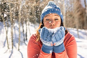 Tyto slevy na zimní oblečení vás nenechají umrznout