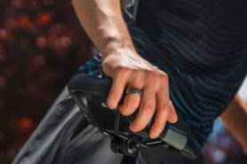 Black Friday na Alza: chytrý prsten Amazfit Helio Ring, který měří víc než jen kroky